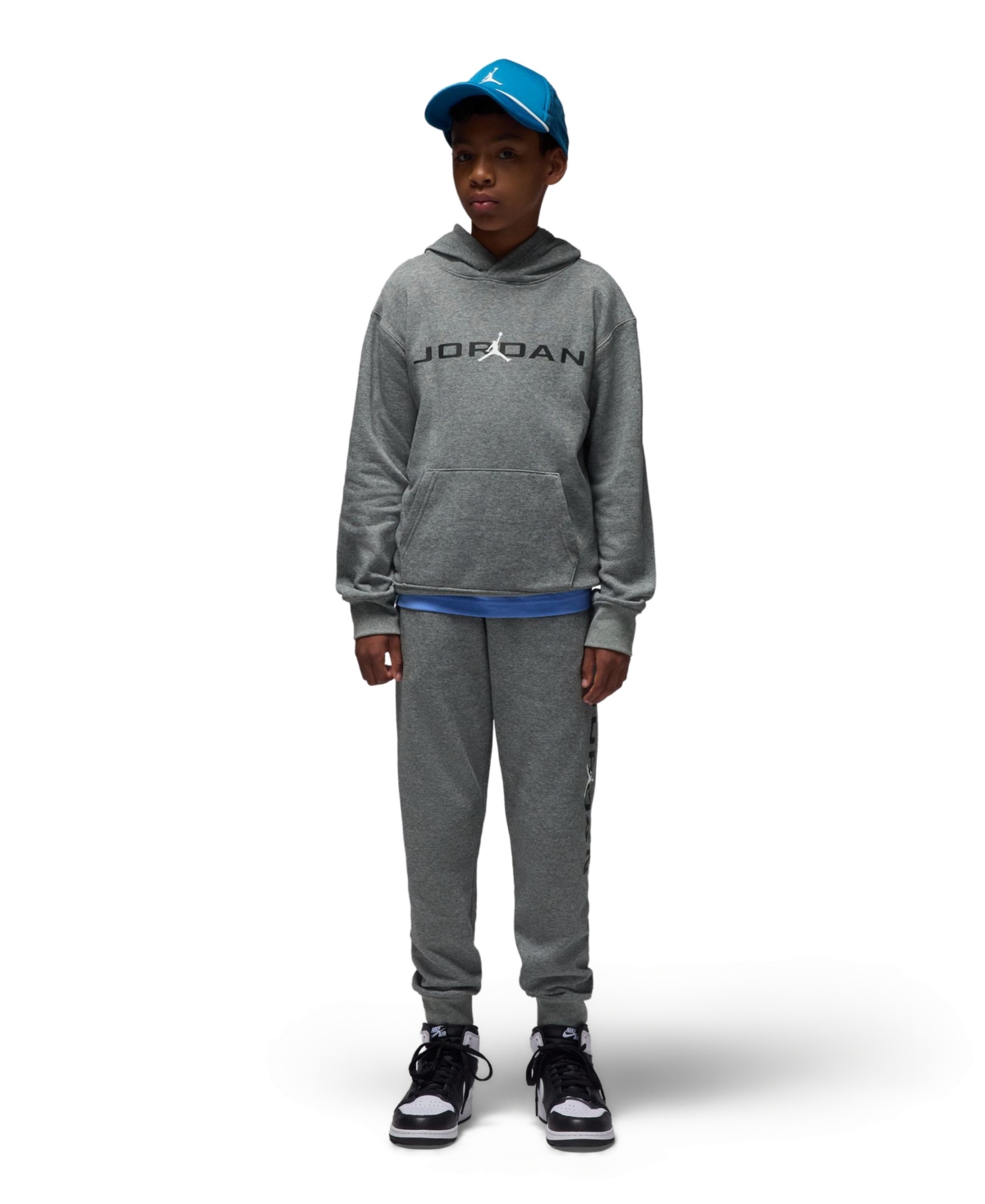 Jordan Boys 8-18 Baseline Pull On Long Sleeve Hoodie