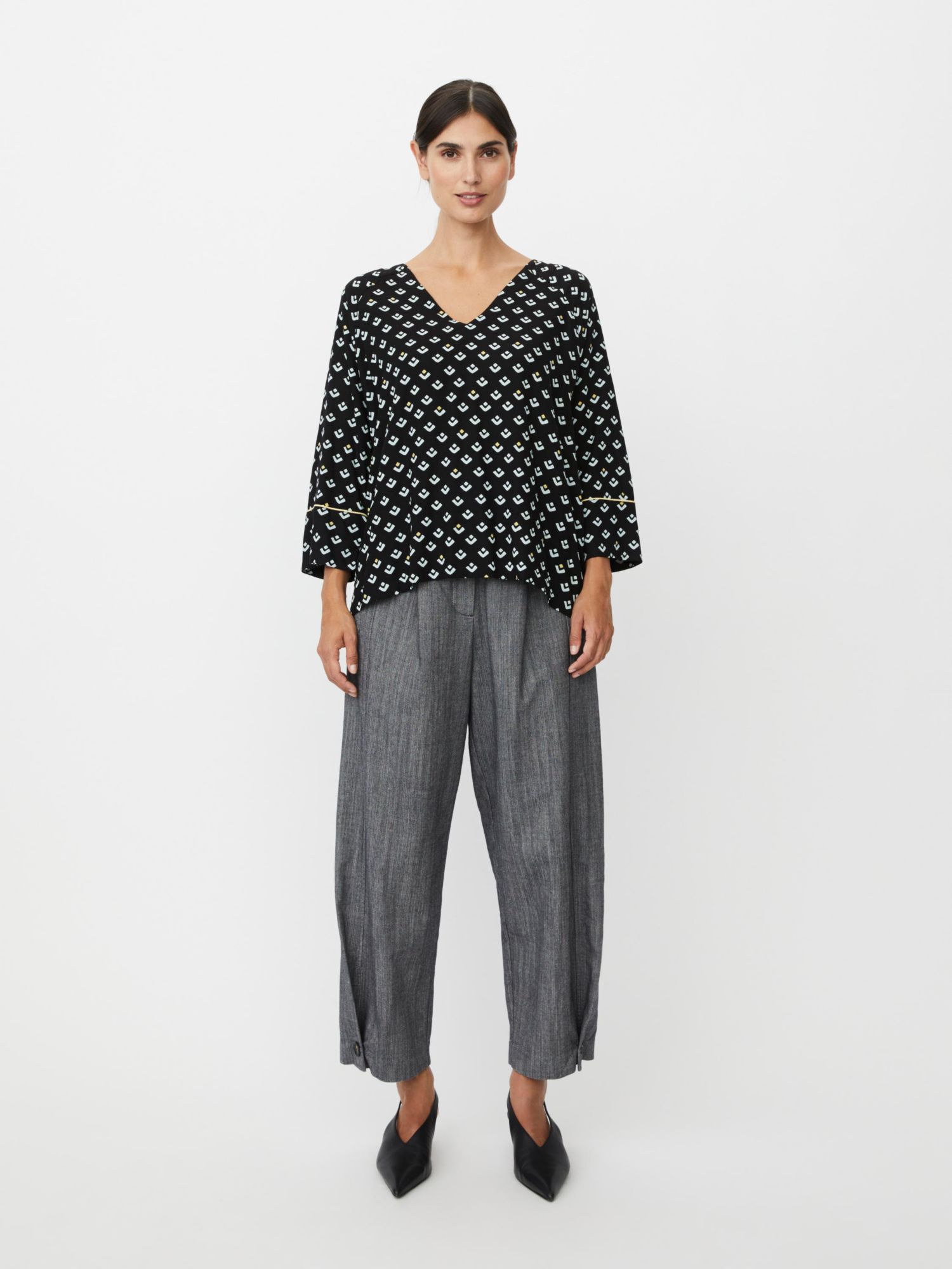 Women's Beniko V-Neck Printed Blouse