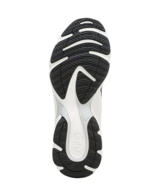 Women's Streamline Round Toe Sneakers