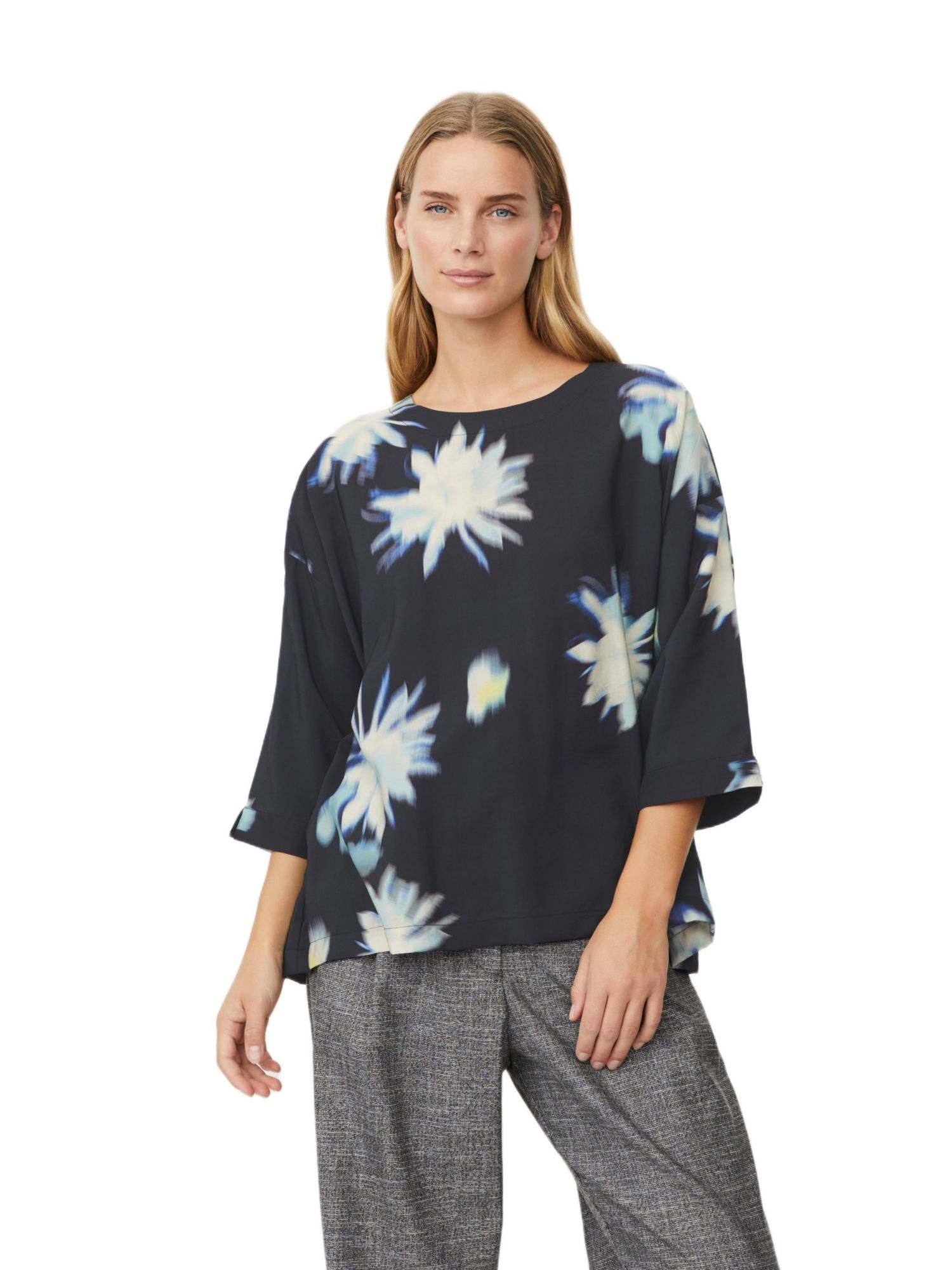 Women's Becca 3/4 Sleeve Round Neck Blouse