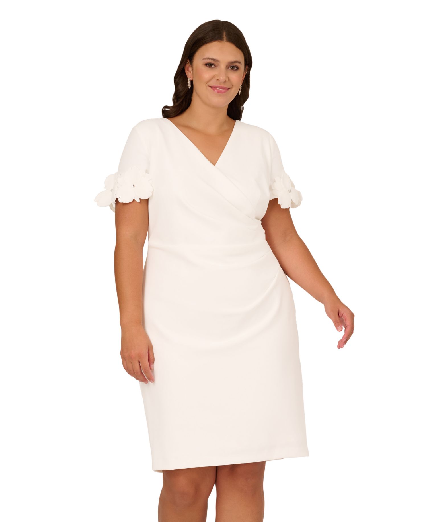 Plus Size Floral Appliqu&eacute; Sheath Dress