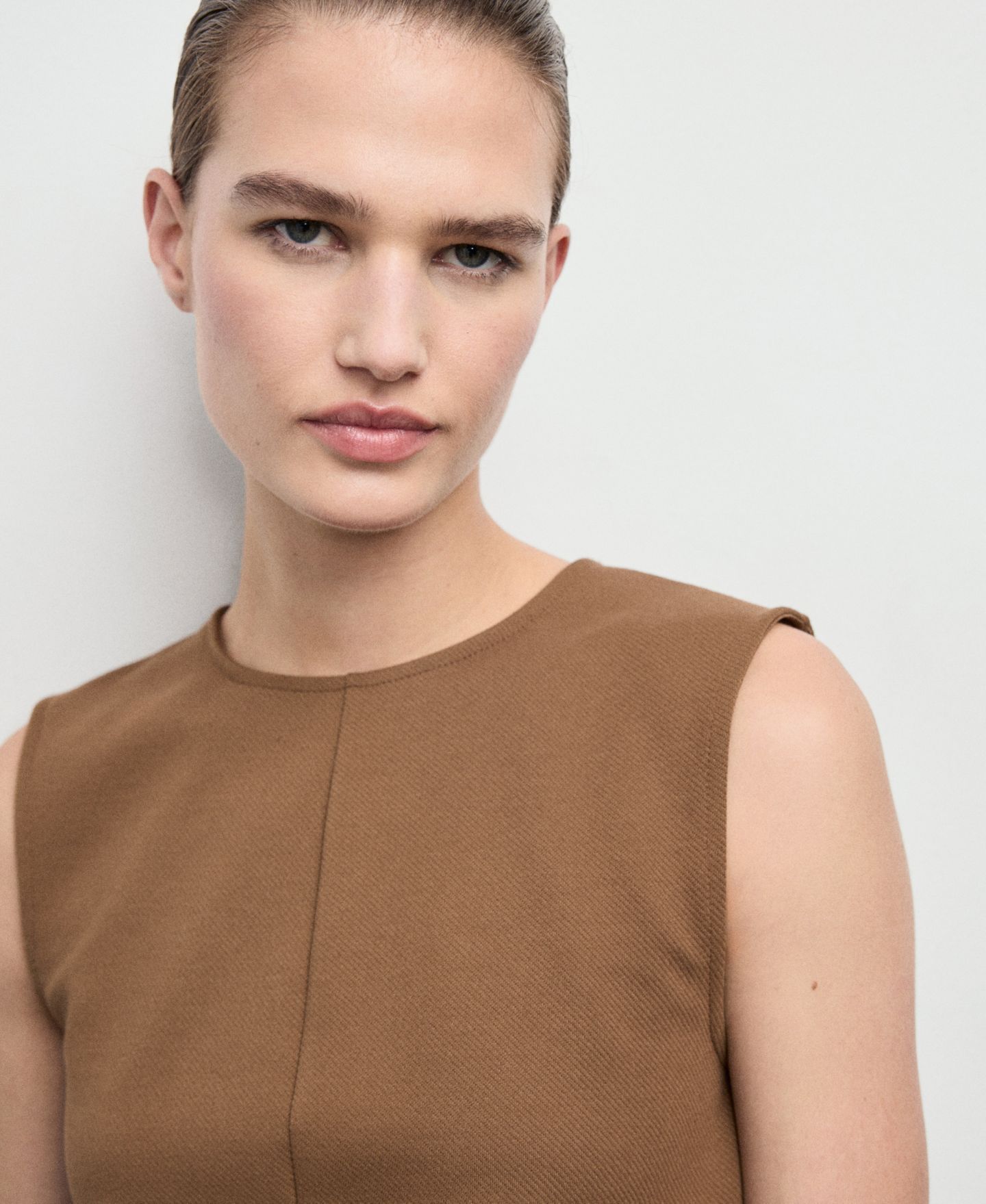Женский топ Mango Wide Straps Fitted, цвет: Средний коричневый — фото 3