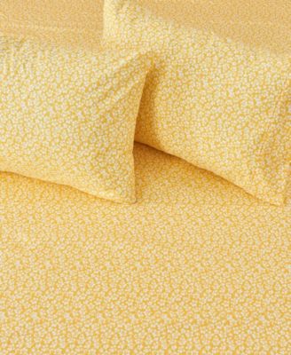 Ultra-Soft Brushed Winter-Themed Microfiber Sheet Set