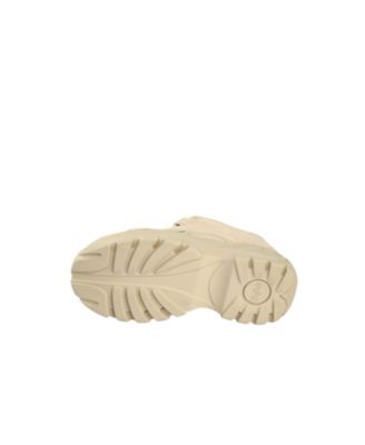 Women's Classic Low Leather Shaft Height Sneaker