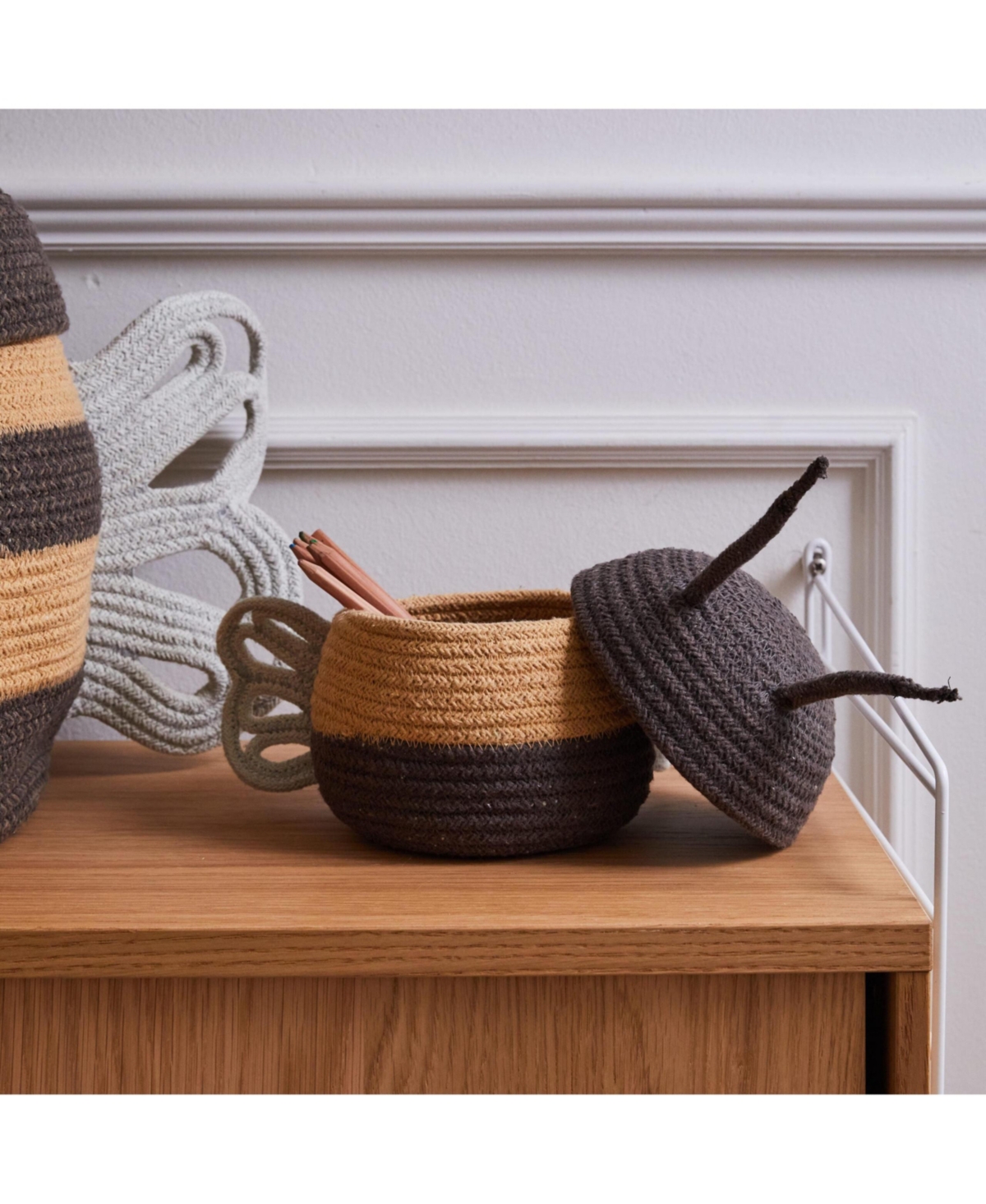 Lorena Canals Basket Baby Bee