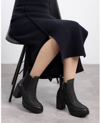Women's Heeled Chelsea Booties