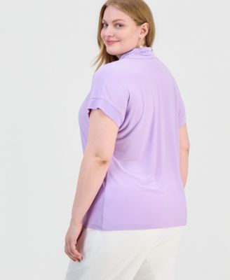 Plus Size Short-Sleeve V-Neck Knit Top