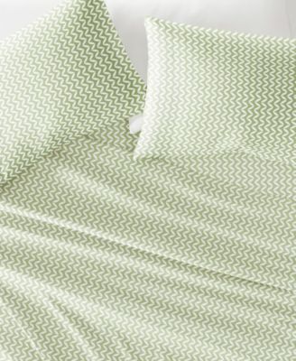 The Farmhouse Chic Premium Ultra Soft Pattern 4-Pc. Sheet Set, Queen