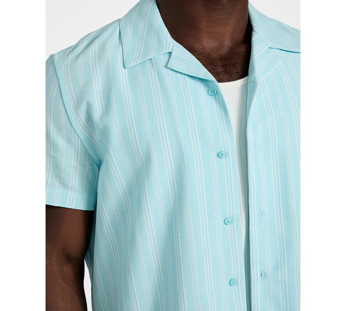 Guess Men's Fletcher Short Sleeve Button-Front Camp Shirt