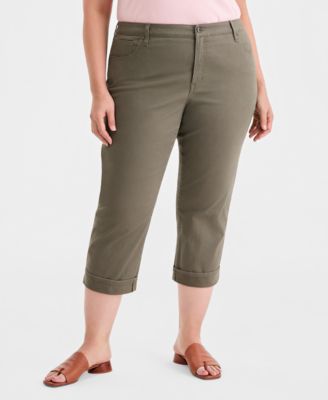 Plus Size Curvy Roll-Cuff Capri Jeans