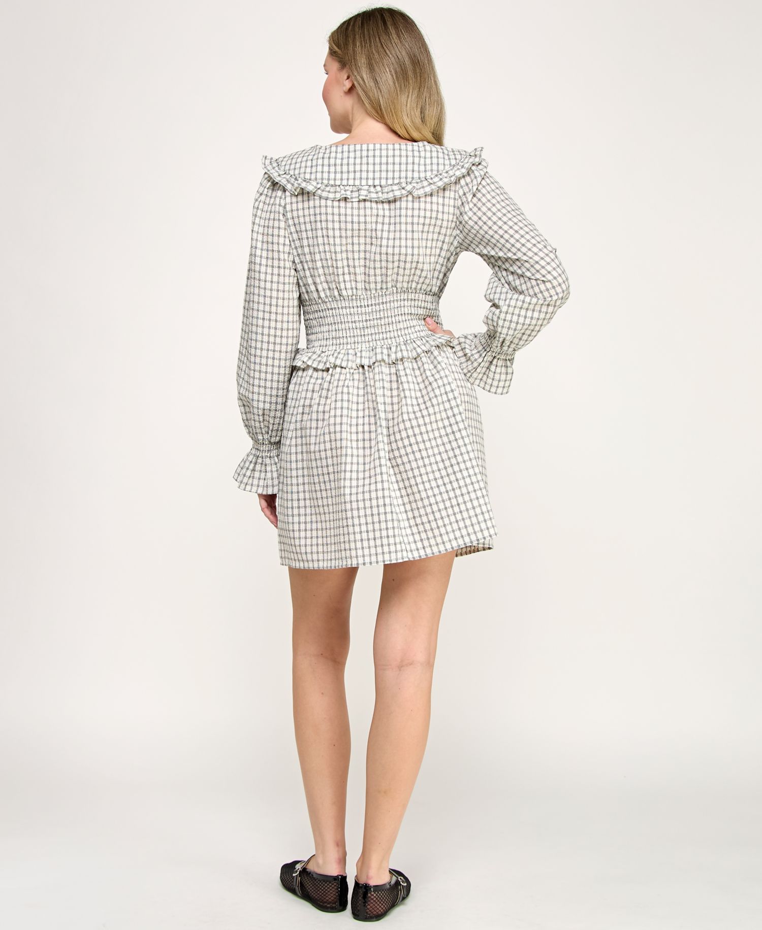 Juniors' Collared Smocked Checker Pattern Dress