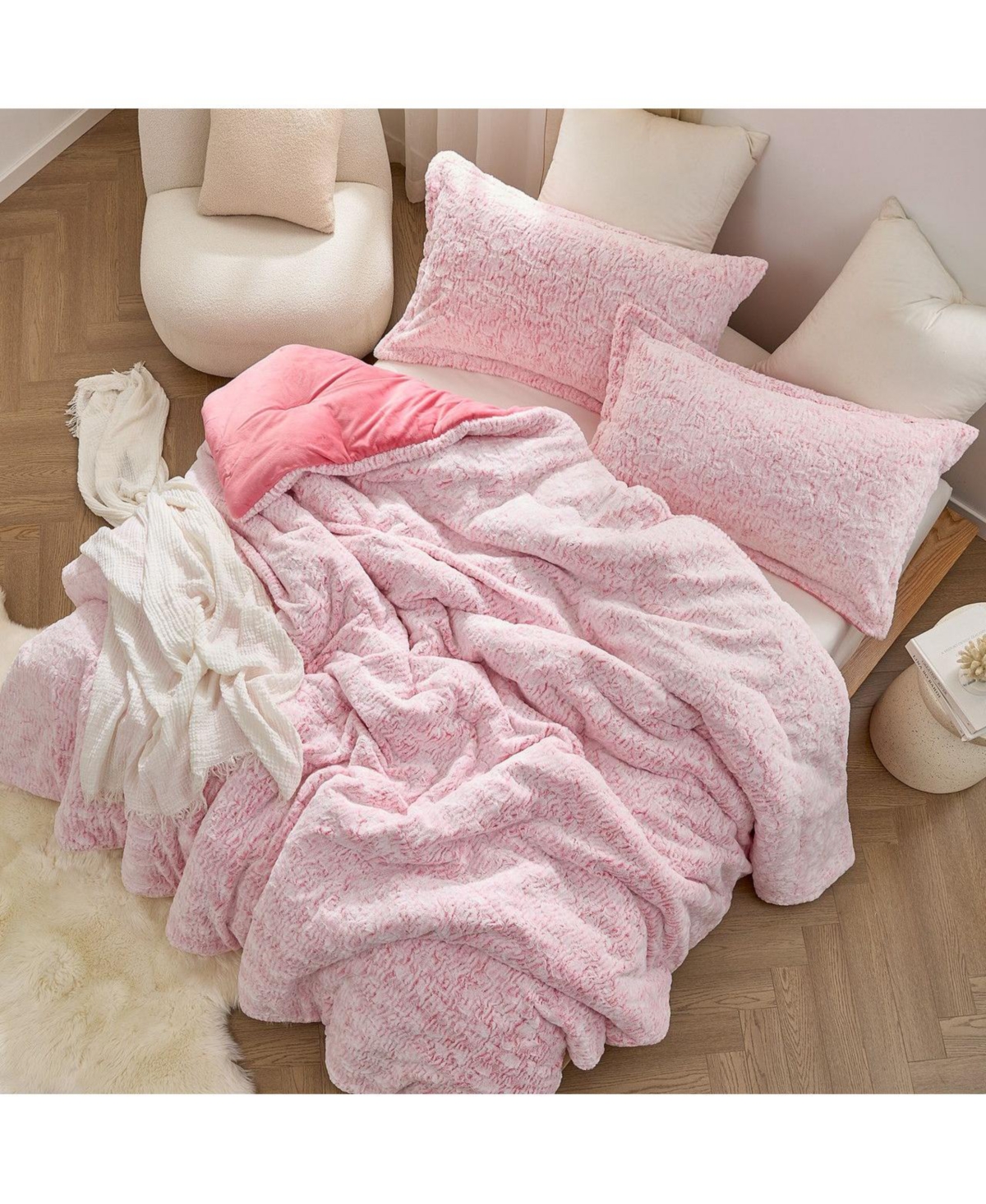Coma Inducer Shortcake Strawberry Pink Oversized 3-Pc. Comforter Set