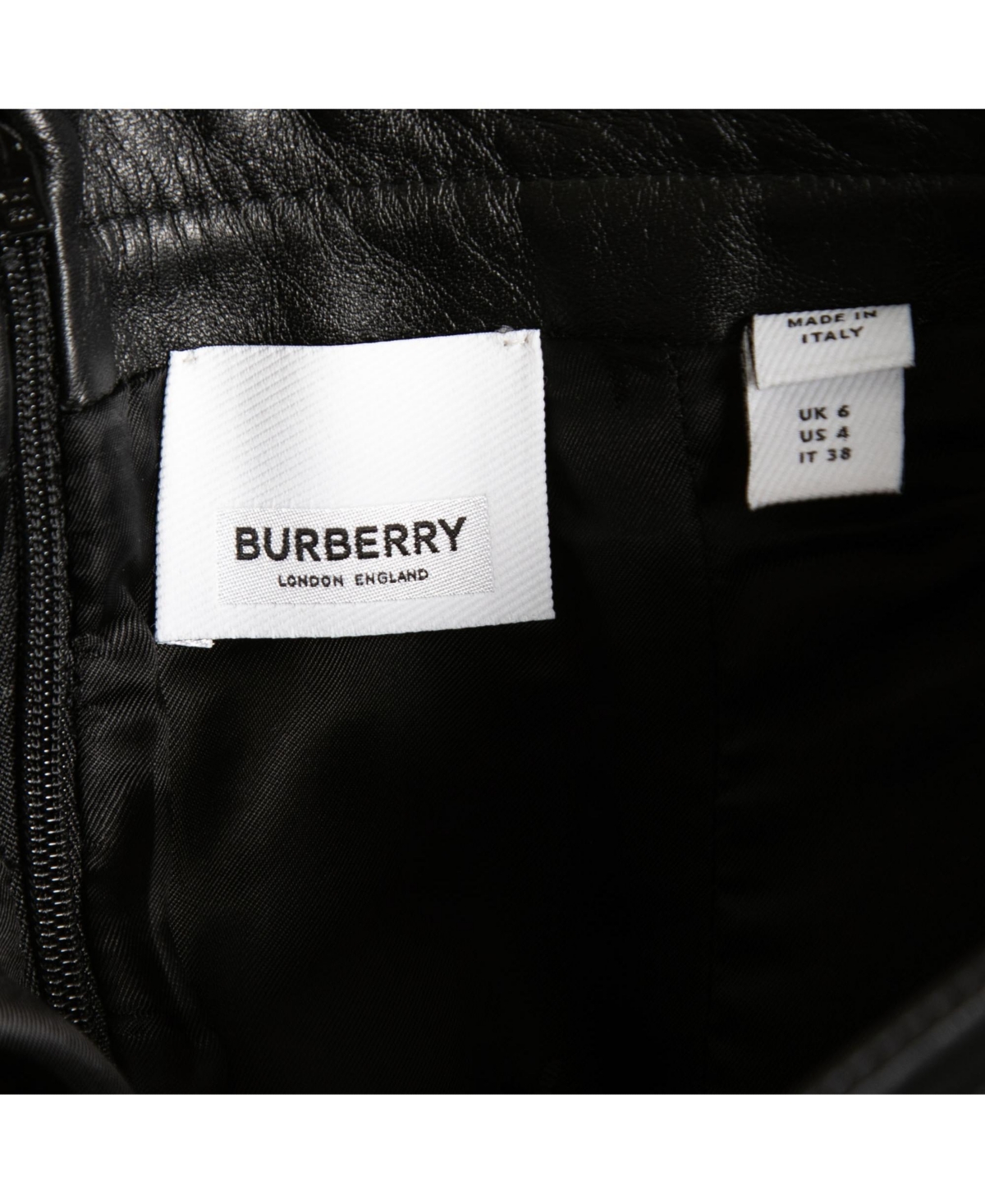 Pre-Owned Burberry Women's Black Leather Step-Through Pencil Skirt