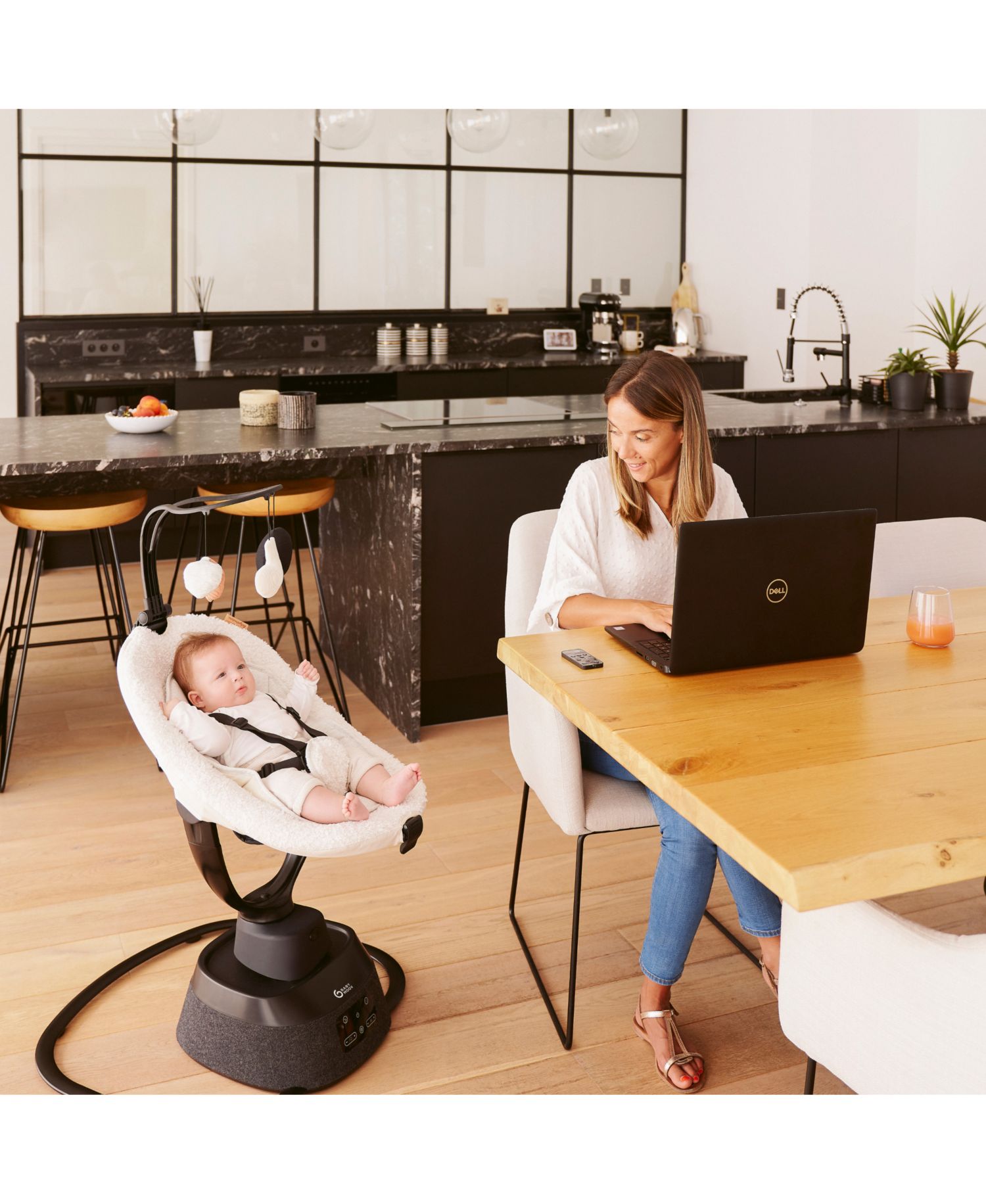 Baby Swoon Evolution Smart Swing