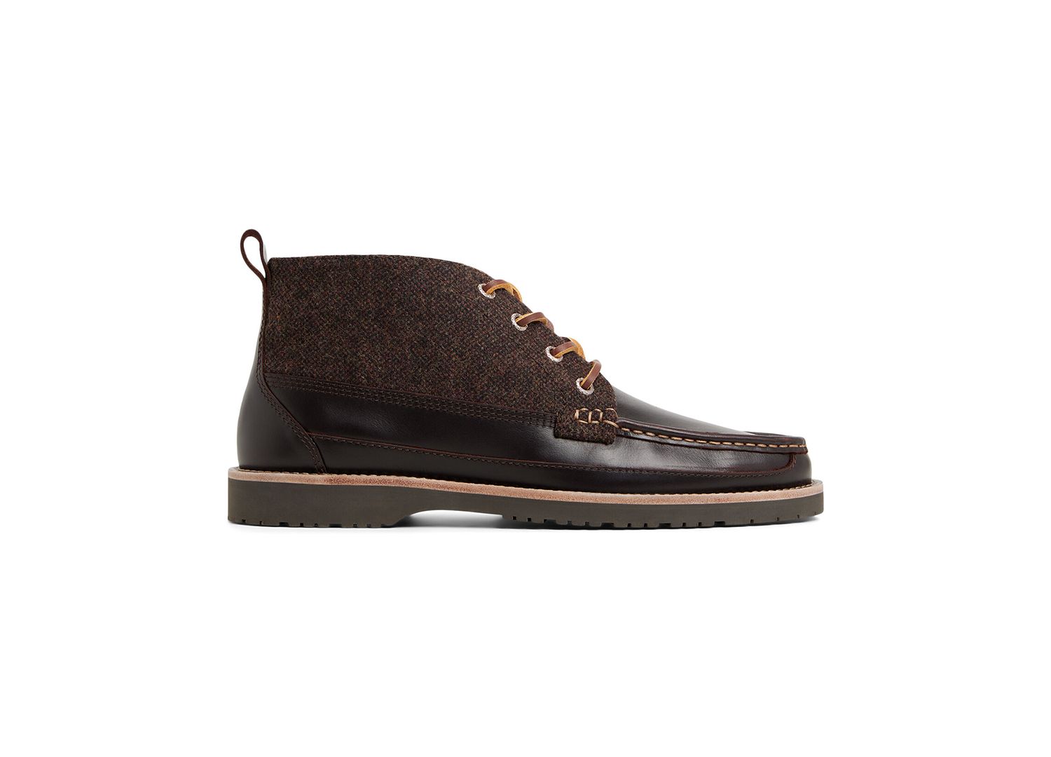 Men's Mini Lug Chukka Round-Toe Boots