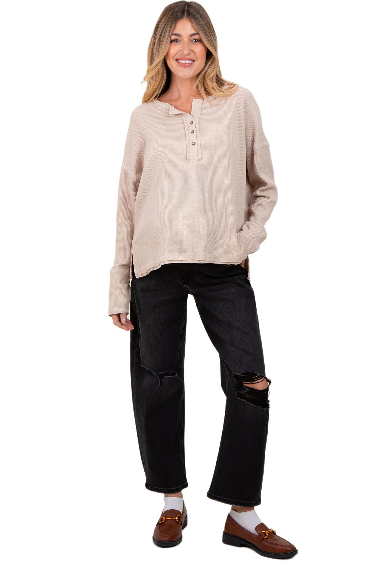 Pinkblush Women's Black Distressed Open Knee Cropped Barrel Jeans view 1 — MAYCSS fashion products