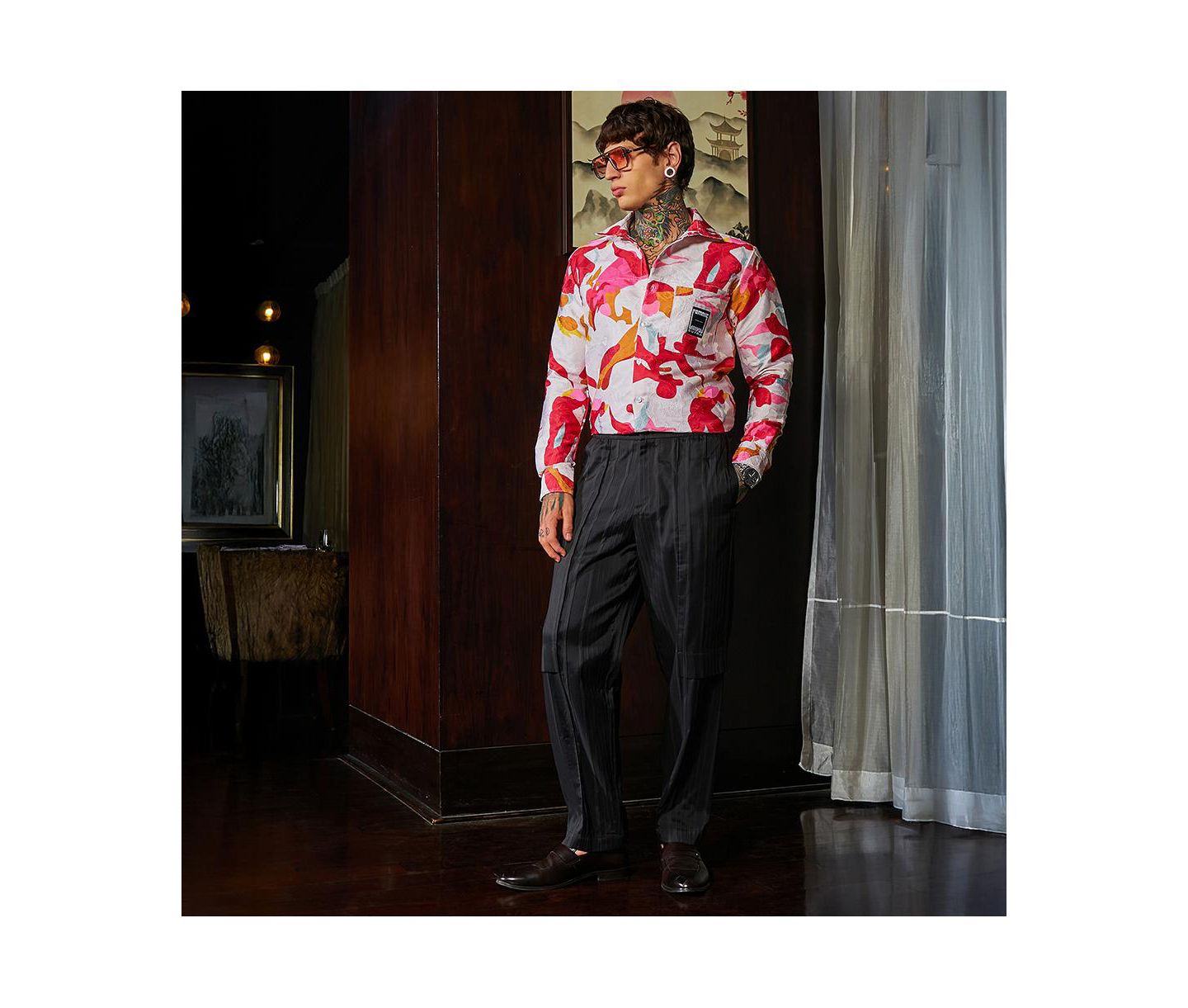 Мужская рубашка Cahoot Campus Sutra Cream White & Scarlet Red Floral-Tactile Relaxed, цвет: Красный — фото 6