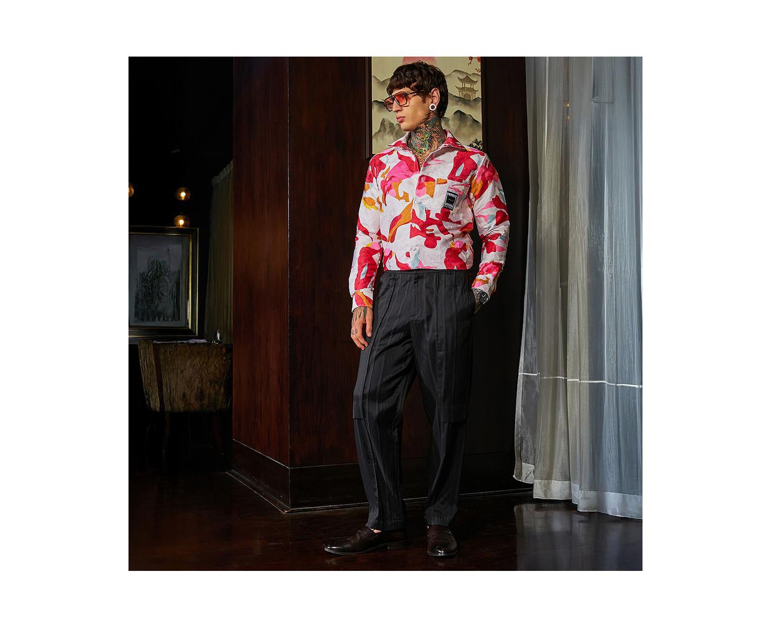 Men's Cream White & Scarlet Red Floral-Tactile Relaxed Shirt