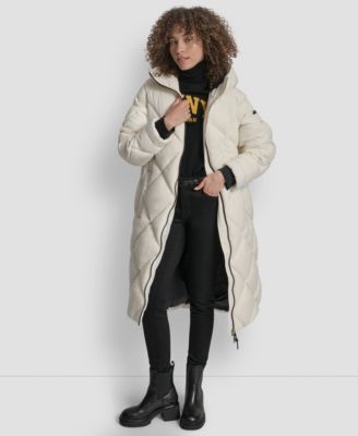 Women's Diamond Quilted Hooded Puffer Coat