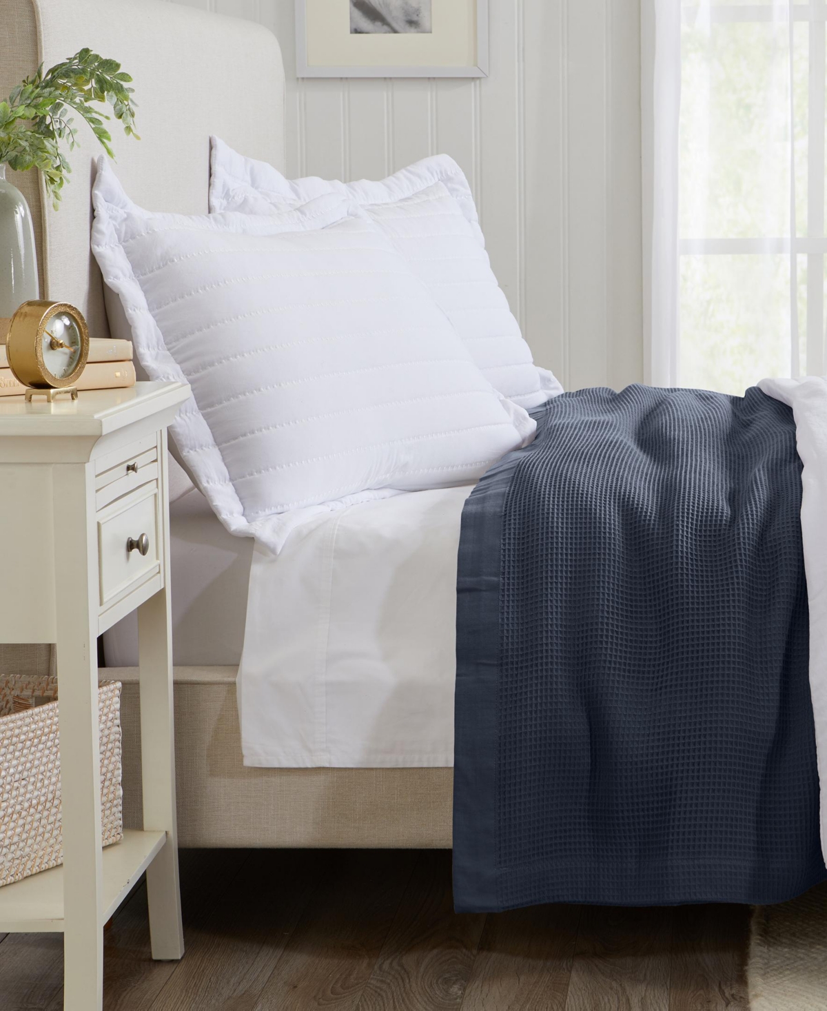 Linery & Co. Lightweight Waffle Weave Summer Bedding Cotton Throw Blanket