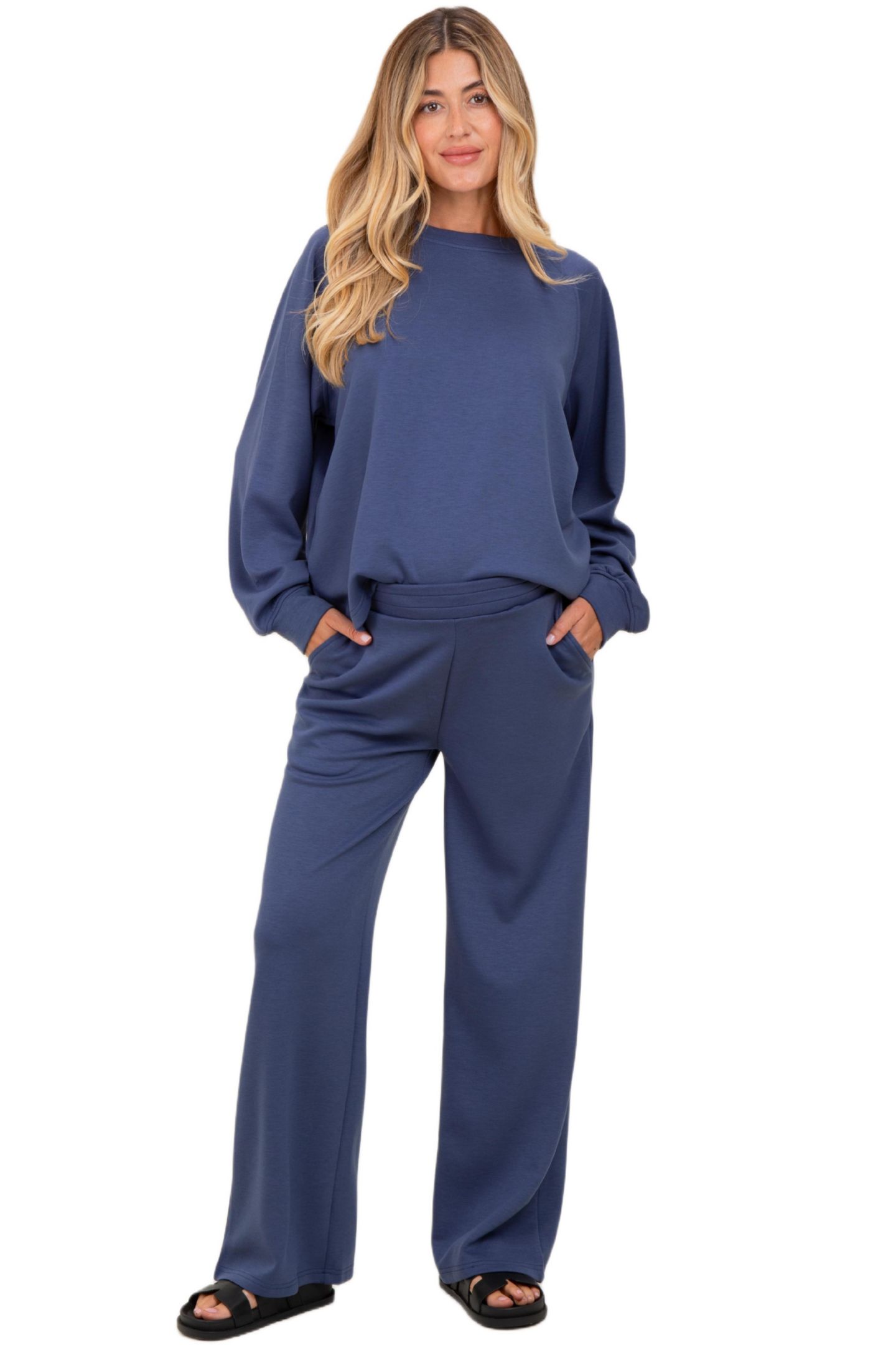 Женский комплект Pinkblush Blue Crewneck Pullover Pant Set, цвет: Синий — фото 1