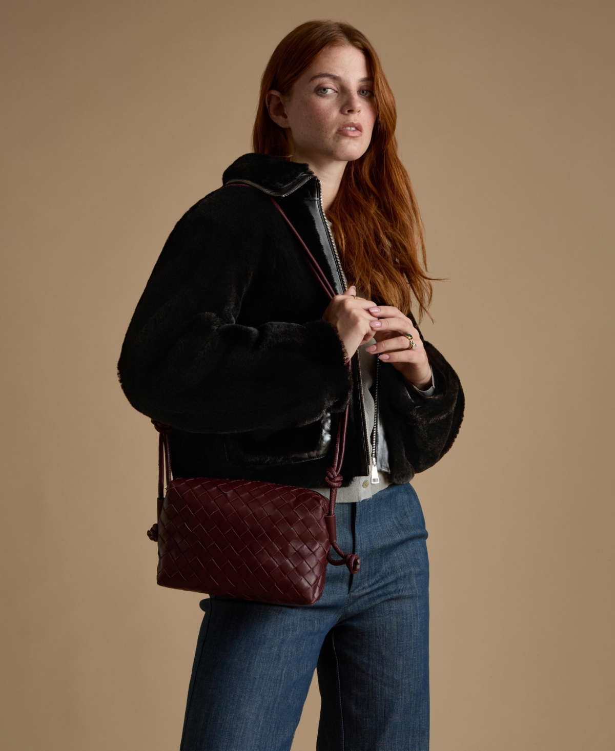 Furniq Uk Women's Cropped Shearling Jacket