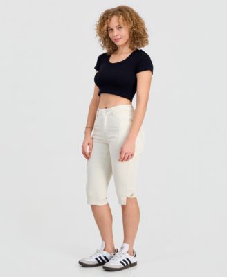 Juniors' Capri Jeans