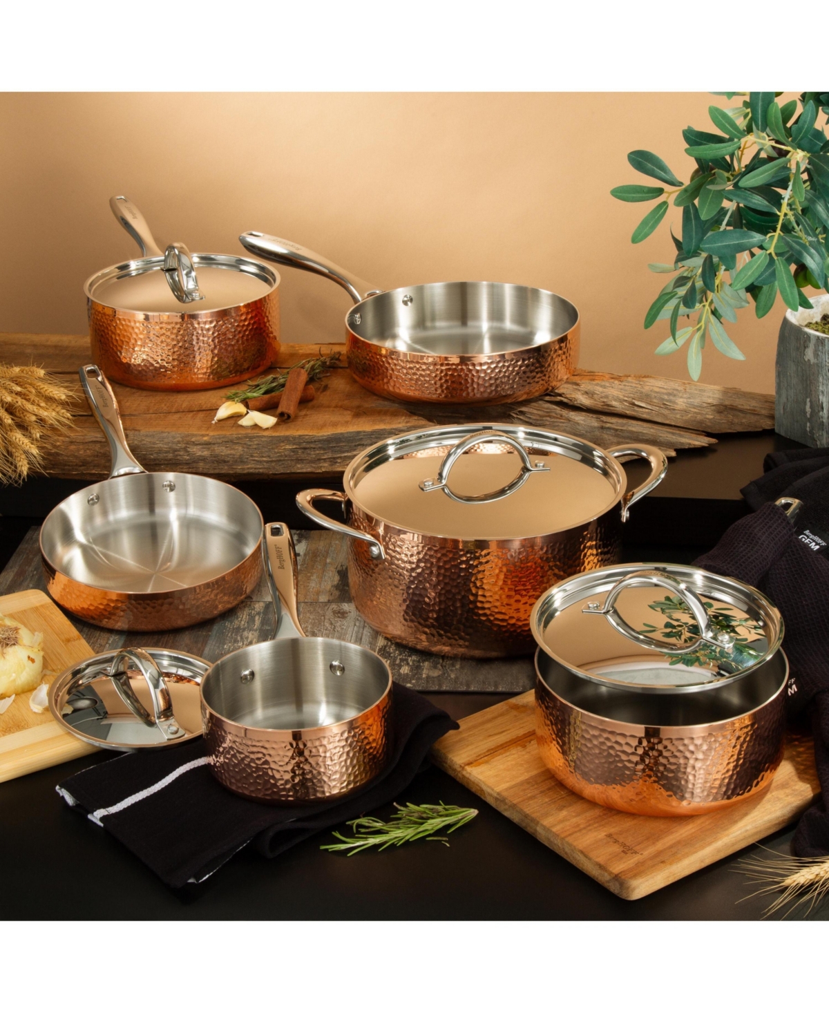 BergHOFF Vintage Tri-Ply Copper 5.5" Saucepan 1qt. with Lid, Hammered