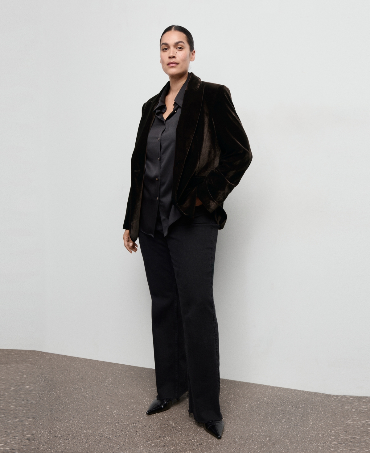 Mango Women's Structured Velvet Blazer