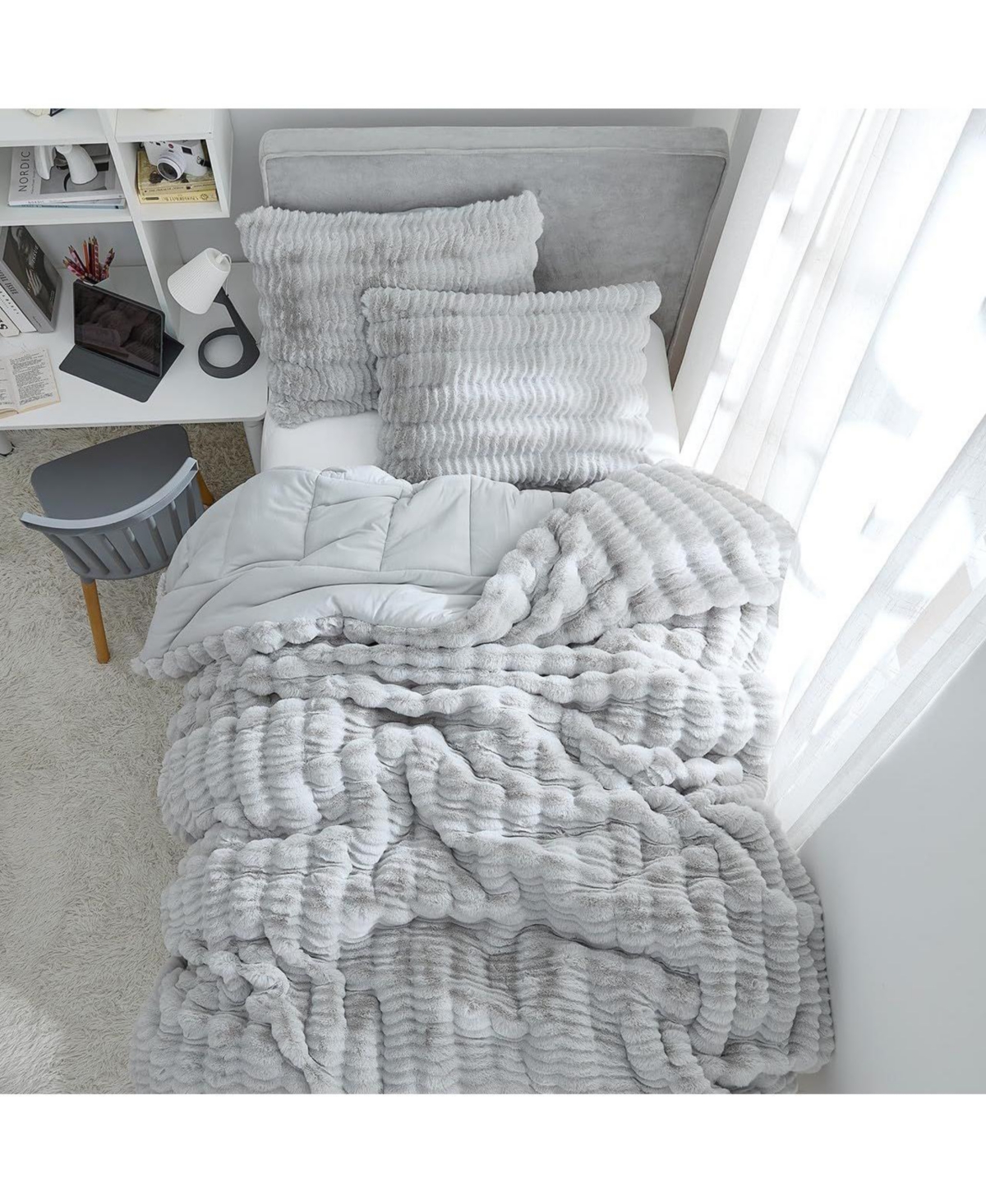Coma Inducer Chunky Bunny Peak of Cozy Oversized Comforter