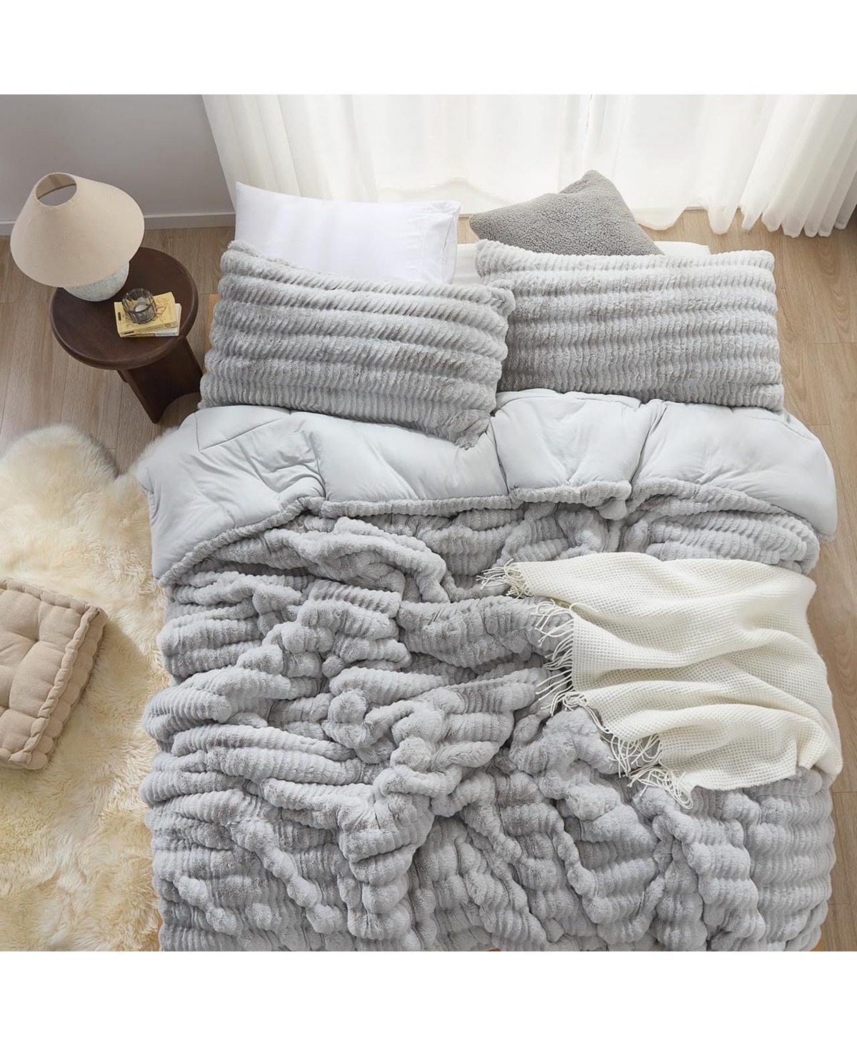 Coma Inducer Chunky Bunny Peak of Cozy Oversized Comforter