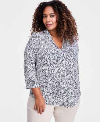 Plus Size Printed V-Neck 3/4-Sleeve Top