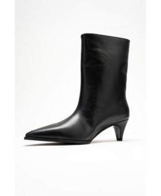 Women's Aleo Leather Pointed Toe Boot.
