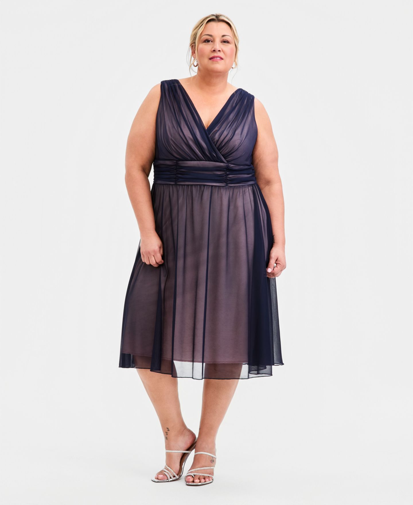 Женское платье Connected Plus Size Sleeveless Chiffon Midi, цвет: Тёмно-синий розовато-лиловый — фото 1