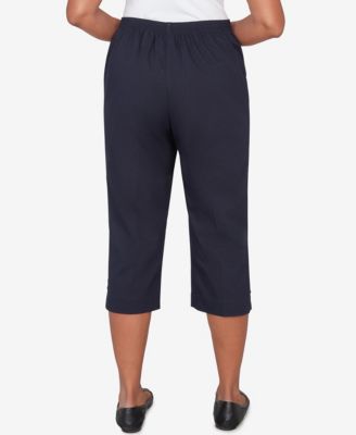 Women's Classic Solid Twill Button Hem Capri Pants