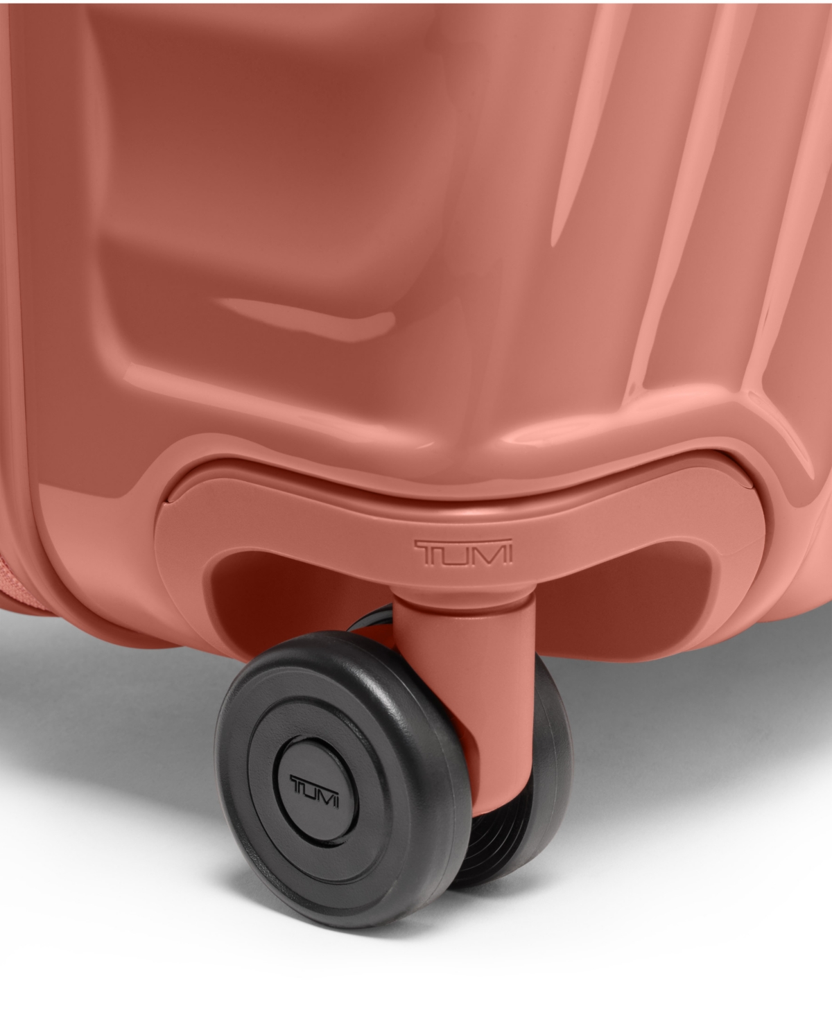 Tumi 19 Degree Large Extended Trip Check-In Spinner