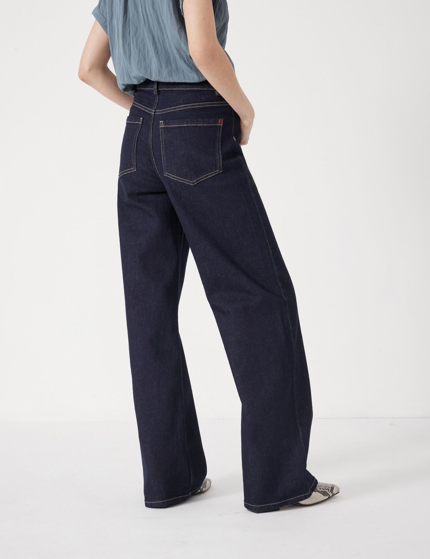 Women's Rowan Welt Pocket Flared Jeans
