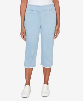 Petite Classic Super Stretch Denim Fringe Capri Pants