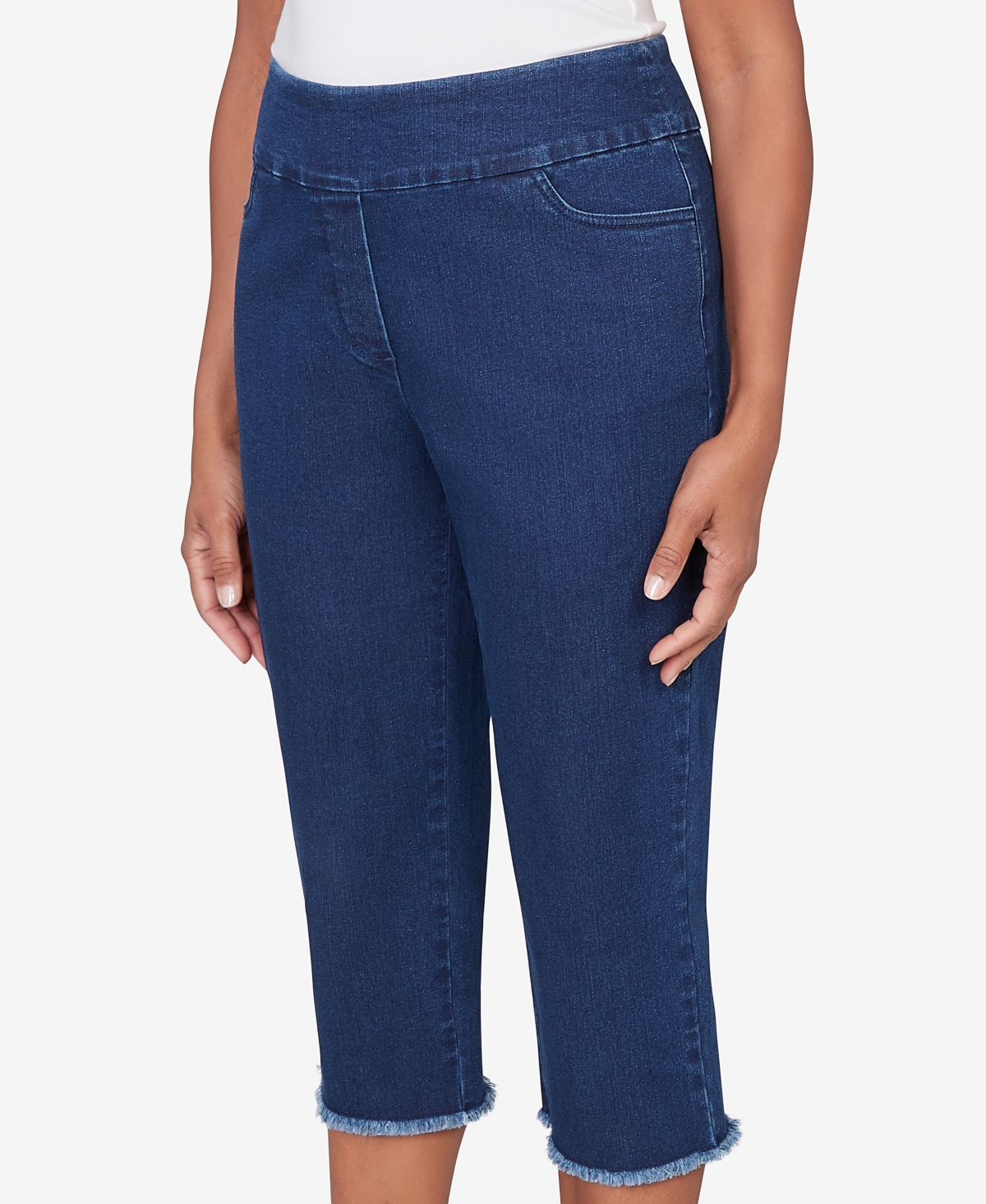 Alfred Dunner Petite Classic Super Stretch Denim Fringe Capri Pants