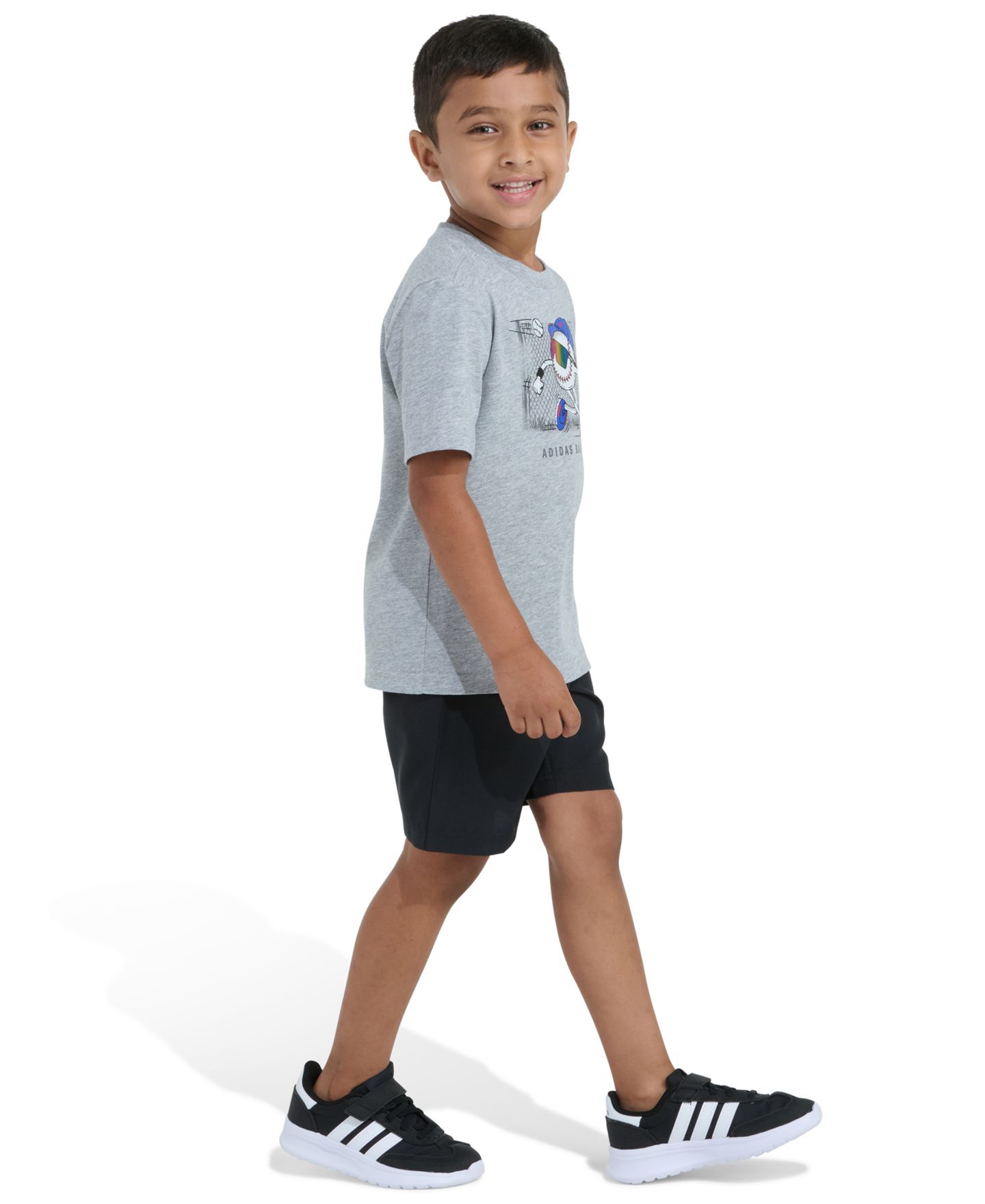 Детский комплект adidas: футболка с принтом и шорты, 2-7 лет, 2 предмета, цвет: Серый меланжевый / Чёрный — фото 2