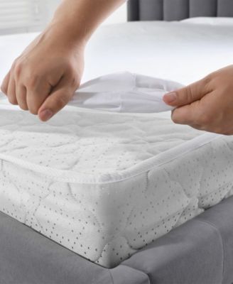 Fitted Vinyl Mattress Protector, Queen