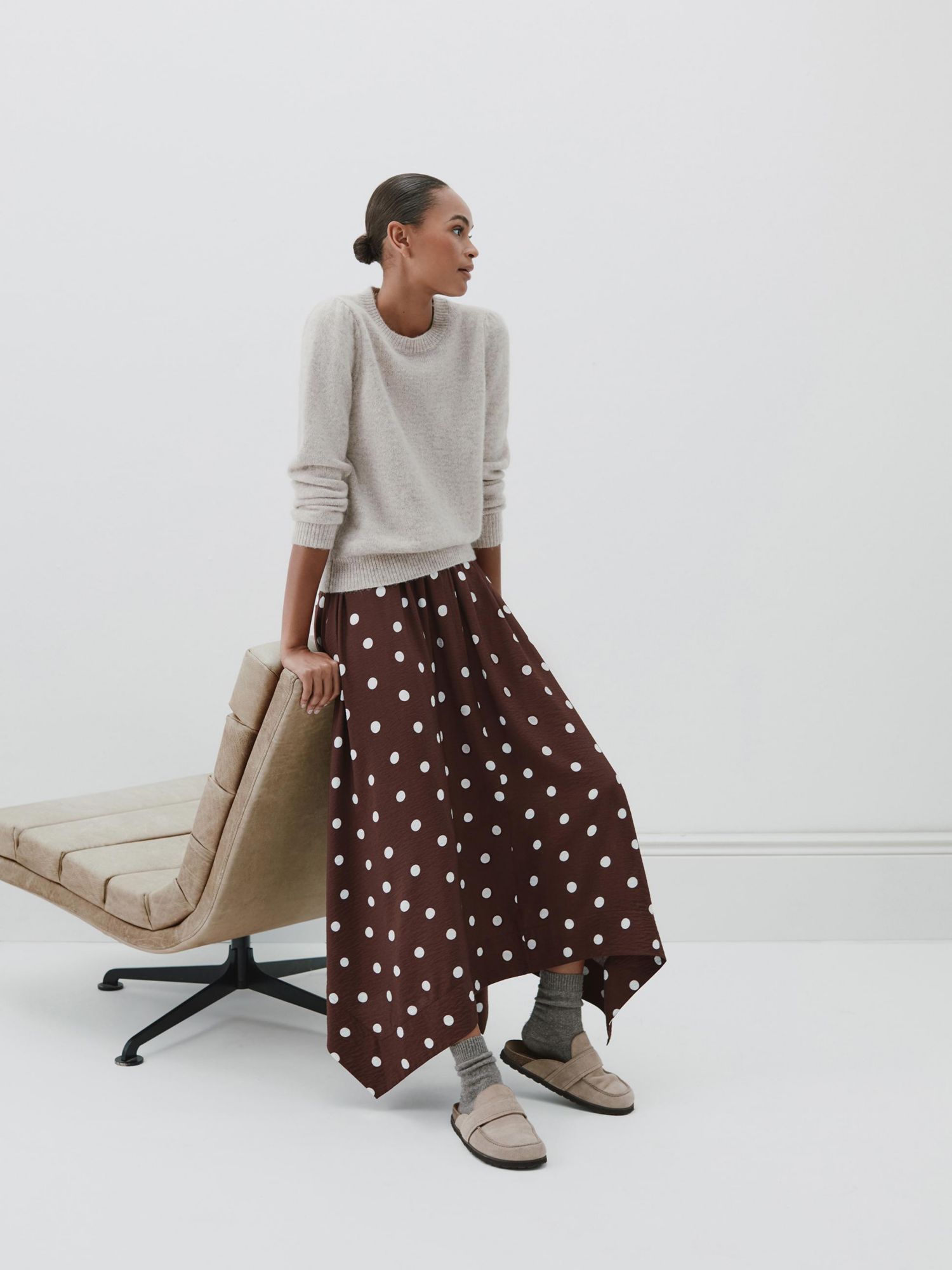 Women's Air Flow Hanky Hem Skirt