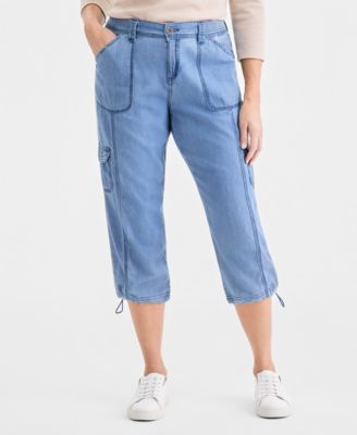 Petite Mid-Rise Cargo Capri Pants