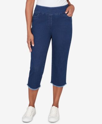 Petite Classic Super Stretch Denim Fringe Capri Pants