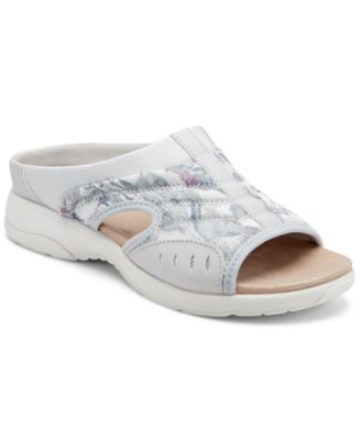 Women's Traciee Lightweight Flat Easy-On Sandals