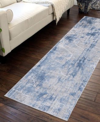 Alloy ALL341 2' 6" x 8' Runner Area Rug