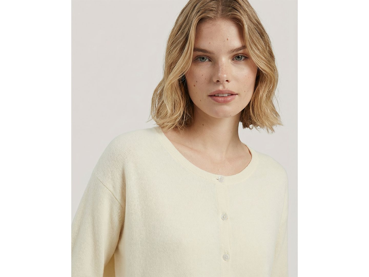 Женский кардиган NAADAM Round Neck Long-Sleeve Cardigan, цвет: Бледный жёлтый — фото 2