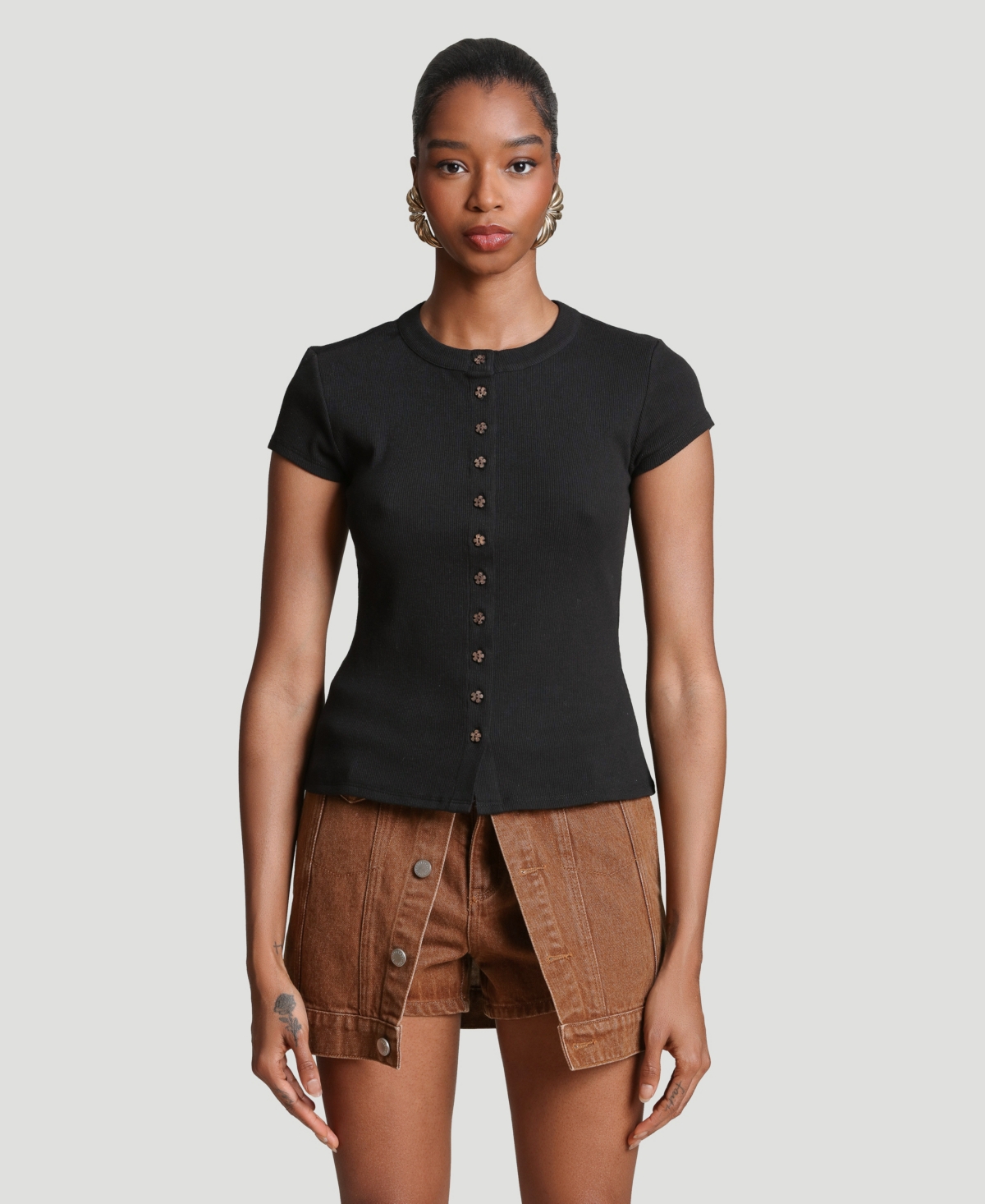 Avec Les Filles Women's Button-Front Crewneck Top