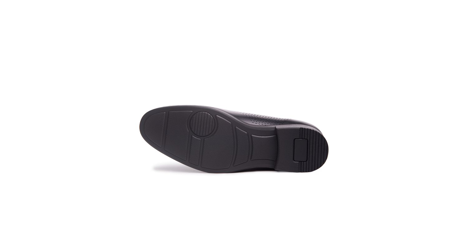 East Road Hands-Free Slip On Technology Perforated Dress Oxfords