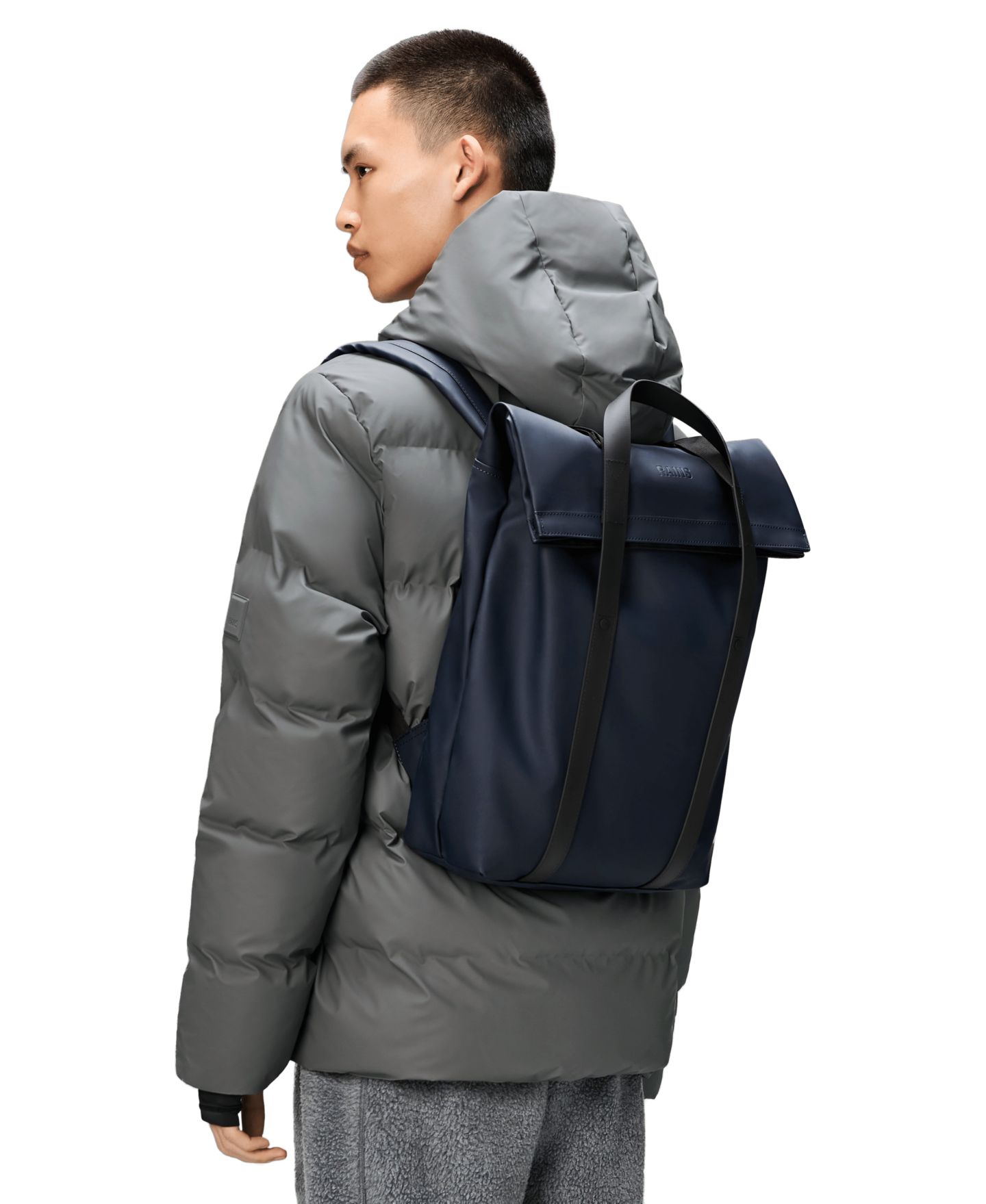 Рюкзак Rains Two-Way Tote, цвет: Тёмно-синий — фото 4